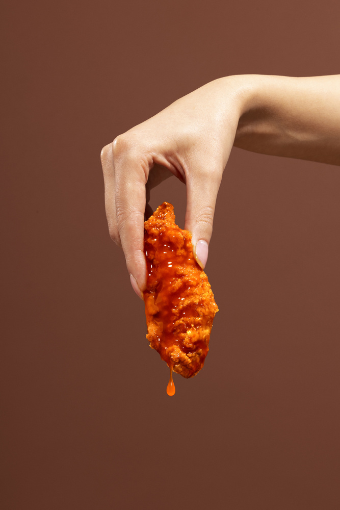 Food Stylist London – Julia Azzarello Styles Taco Bell’s New Crispy Chicken Tenders 🔥 3 taco bell hot glazed tenders food stylist julia azzarello 2