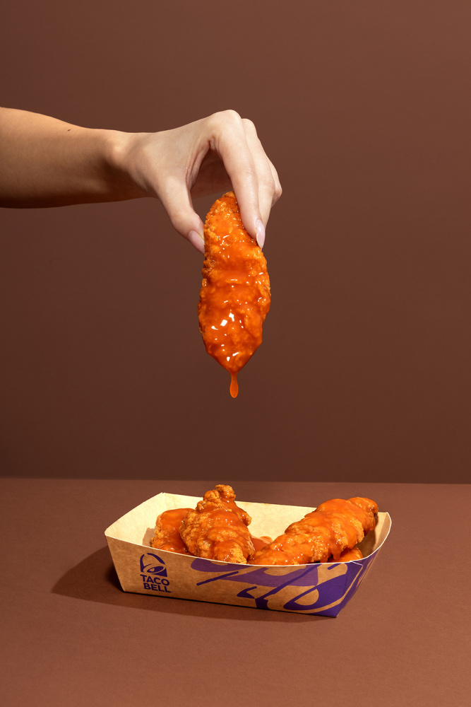 Food Stylist London – Julia Azzarello Styles Taco Bell’s New Crispy Chicken Tenders 🔥 2 taco bell hot glazed tenders food stylist julia azzarello