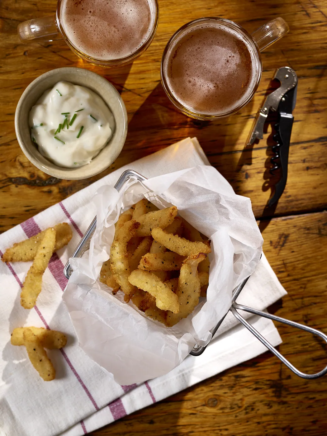 Brew City - food styling by Sue Townsend 2 onion straws portrait