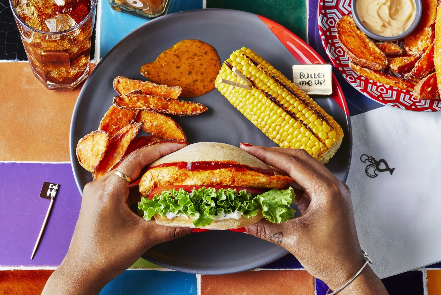 m bpw xhotchixburger sweetpotwedges corn l 1